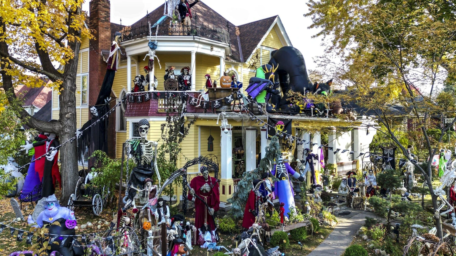 La Fantasmagórica Gruta de Halloween